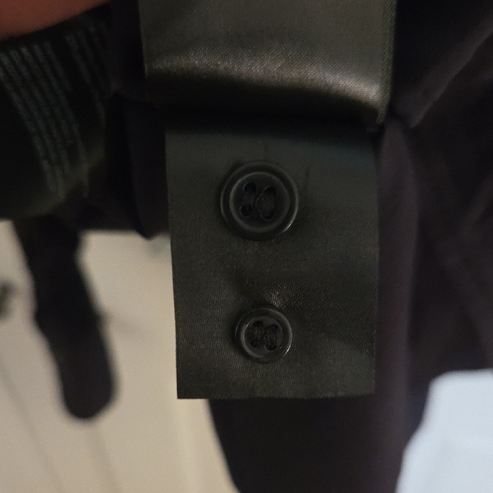 H&M Black Button Down Shirt - Picture 7 of 7